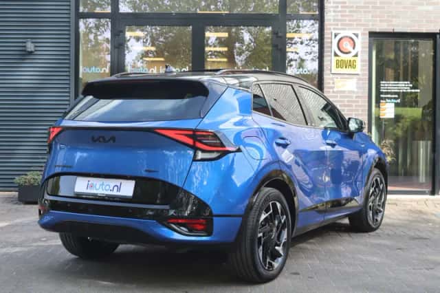 Kia Sportage (2023) thumbnail 2