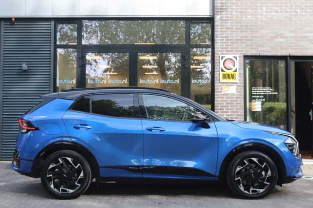 Kia Sportage (2023) thumbnail 4