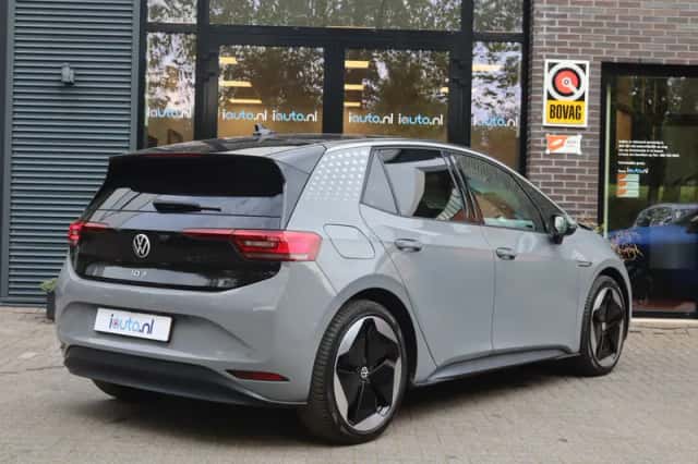Volkswagen ID.3 (2021) thumbnail 3