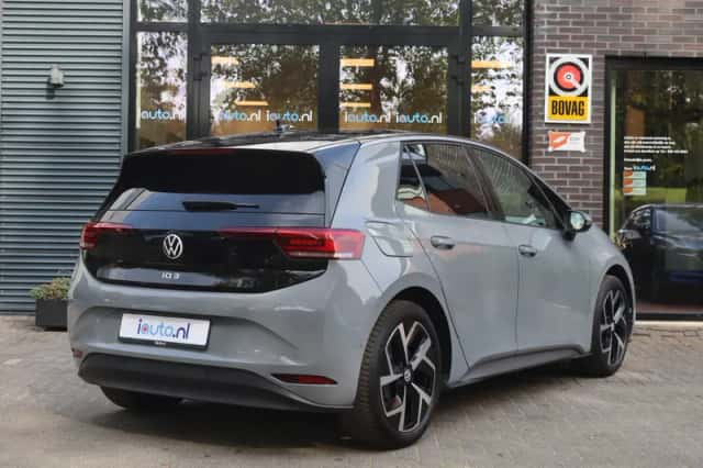 Volkswagen ID.3 (2024) thumbnail 2
