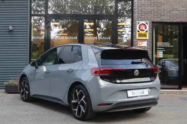 Volkswagen ID.3 (2024) thumbnail 6