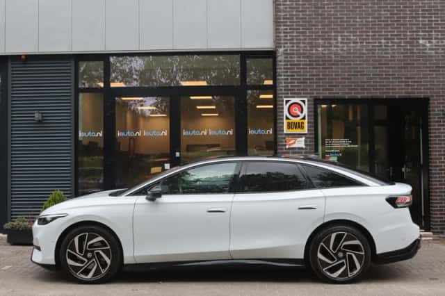 Volkswagen ID.7 (2024) thumbnail 4