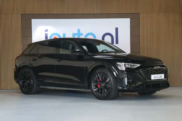 Audi Q8 e-tron (2023) thumbnail 2