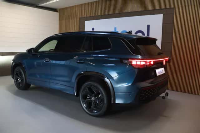 Volkswagen Tayron (2025) thumbnail 2