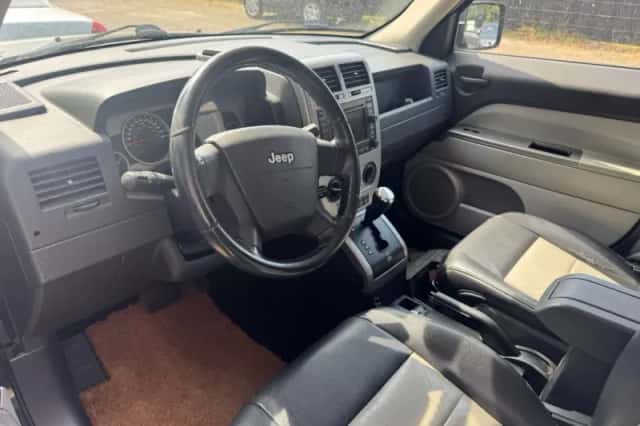 Jeep Patriot (2007) thumbnail 4