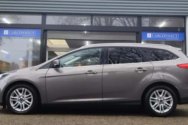 Ford Focus (2014) thumbnail 2