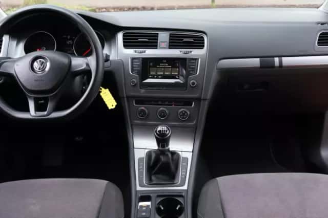 Volkswagen Golf (2013) thumbnail 2