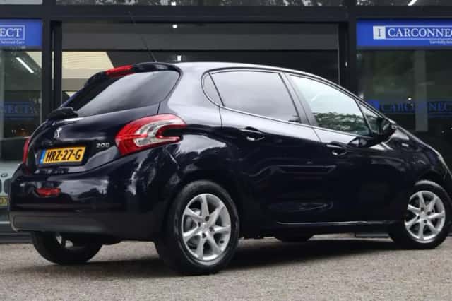 Peugeot 208 (2013) thumbnail 3