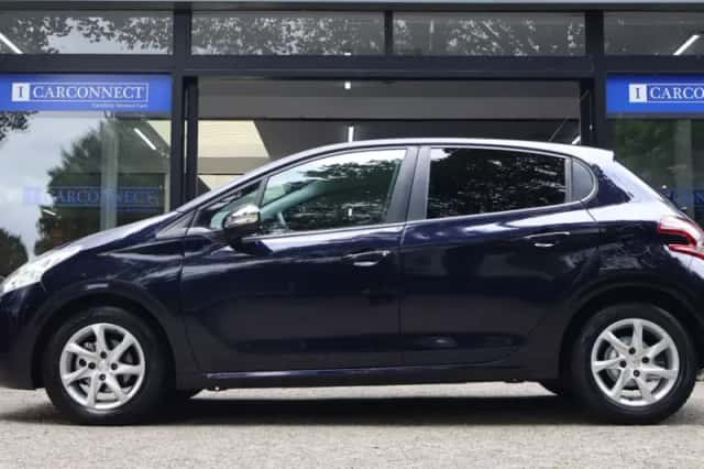 Peugeot 208 (2013) thumbnail 4