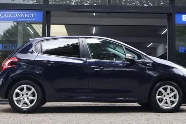 Peugeot 208 (2013) thumbnail 6