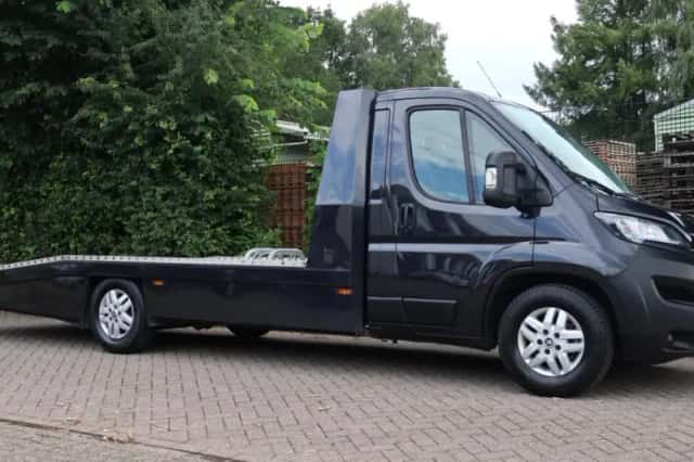 Peugeot Boxer (2020) thumbnail 2