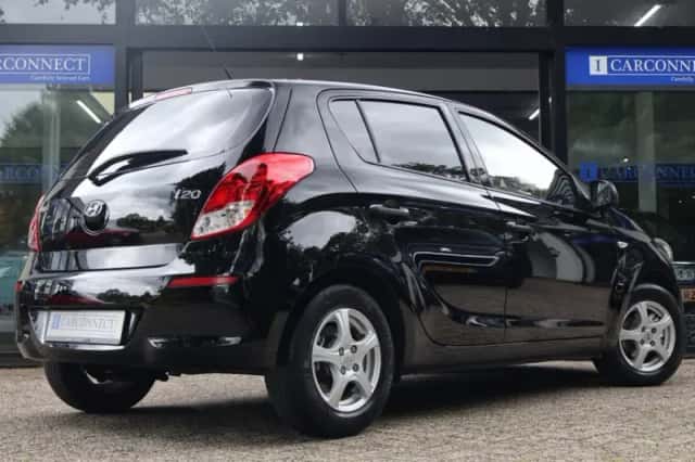 Hyundai i20 (2014) thumbnail 3