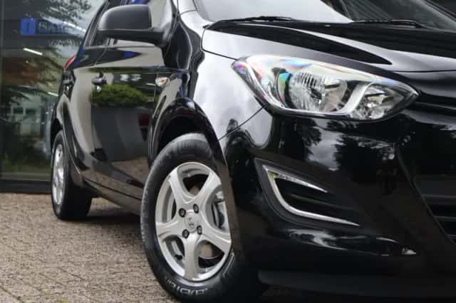 Hyundai i20 (2014) thumbnail 6