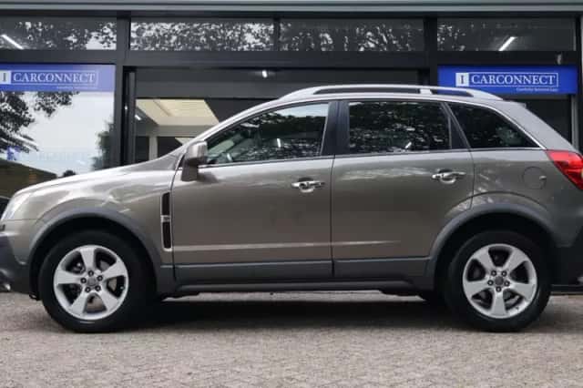 Opel Antara (2008) thumbnail 3