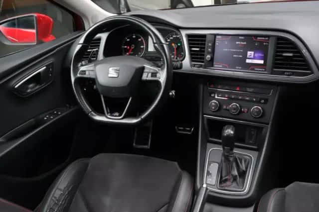 SEAT Leon (2013) thumbnail 2