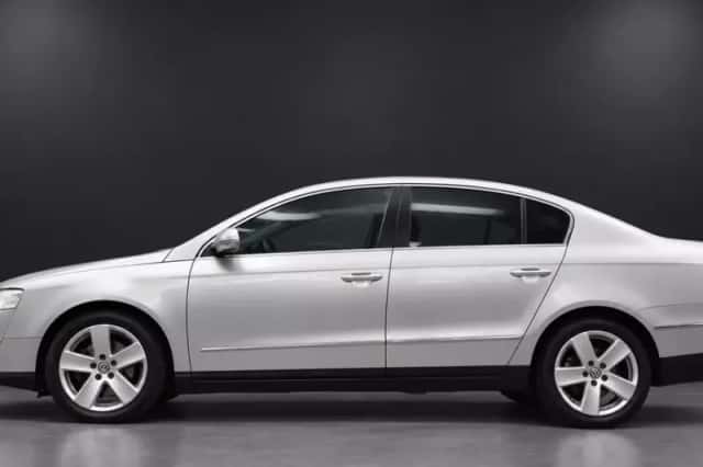 Volkswagen Passat (2008) thumbnail 2