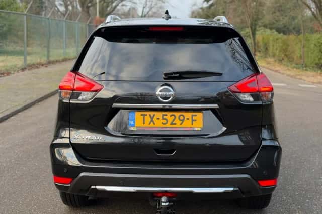 Nissan X-Trail (2018) thumbnail 5