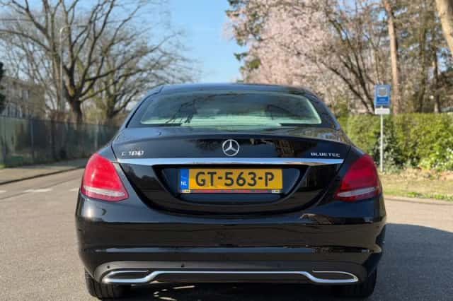 Mercedes-Benz C-Klasse (2015) thumbnail 5