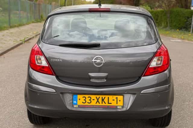 Opel Corsa (2012) thumbnail 5