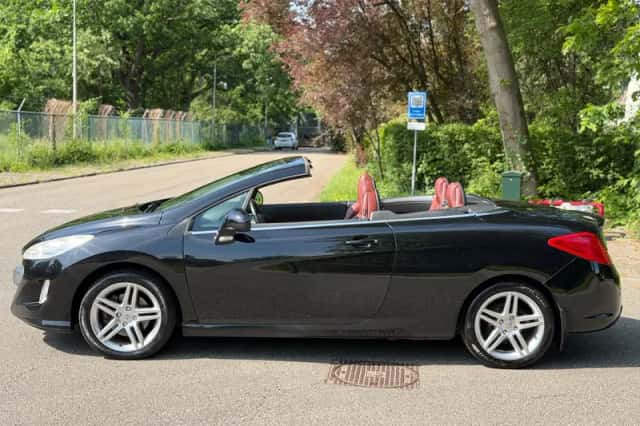 Peugeot 308 (2009) thumbnail 2
