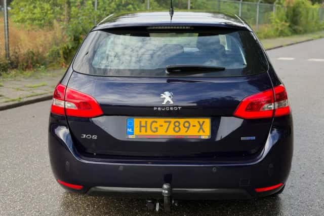 Peugeot 308 (2015) thumbnail 5