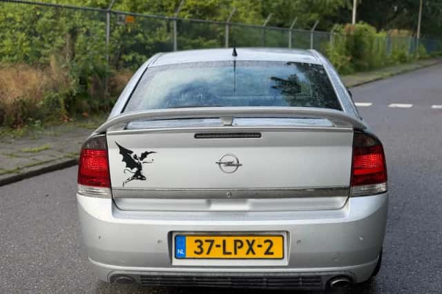 Opel Vectra (2003) thumbnail 5