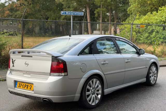 Opel Vectra (2003) thumbnail 6