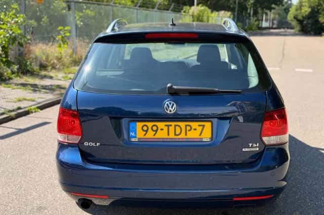 Volkswagen Golf (2012) thumbnail 5