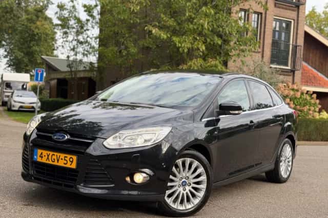 Ford Focus (2014) thumbnail 1