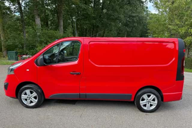 Opel Vivaro (2018) thumbnail 2