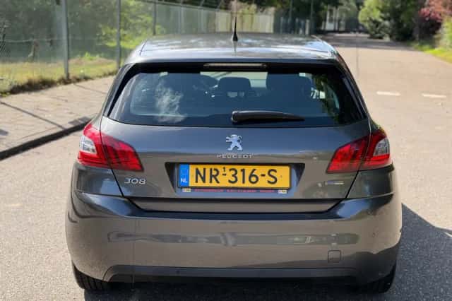 Peugeot 308 (2017) thumbnail 5