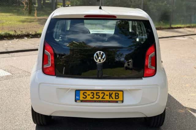 Volkswagen Up! (2013) thumbnail 5