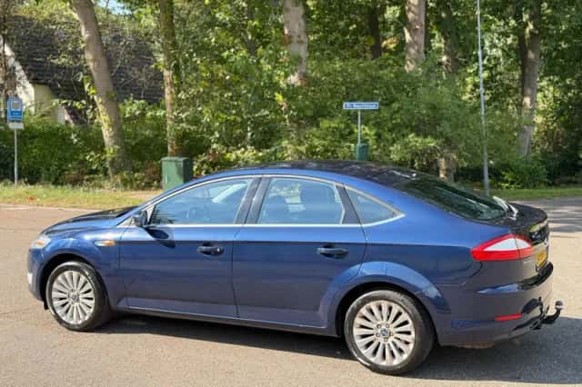 Ford Mondeo (2008) thumbnail 2