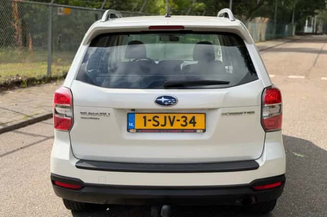 Subaru Forester (2013) thumbnail 5