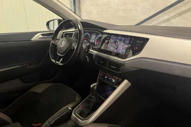Volkswagen Polo (2018) thumbnail 2