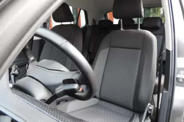 Volkswagen T-Cross (2019) thumbnail 6