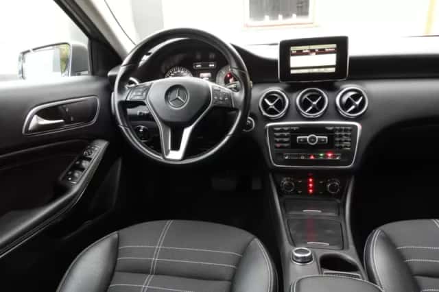 Mercedes-Benz A-Klasse (2013) thumbnail 4