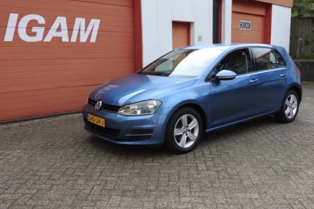 Volkswagen Golf (2013) thumbnail 1
