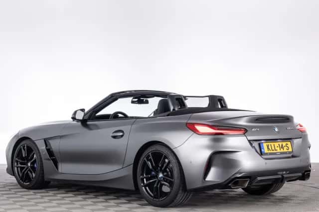 BMW Z4 (2022) thumbnail 2