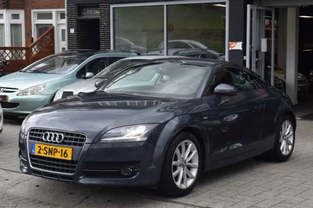 Audi TT (2009) thumbnail 2