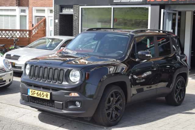 Jeep Renegade (2018) thumbnail 2