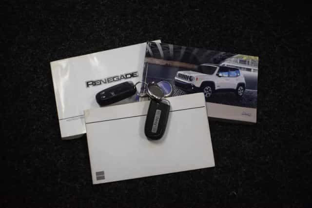 Jeep Renegade (2018) thumbnail 5