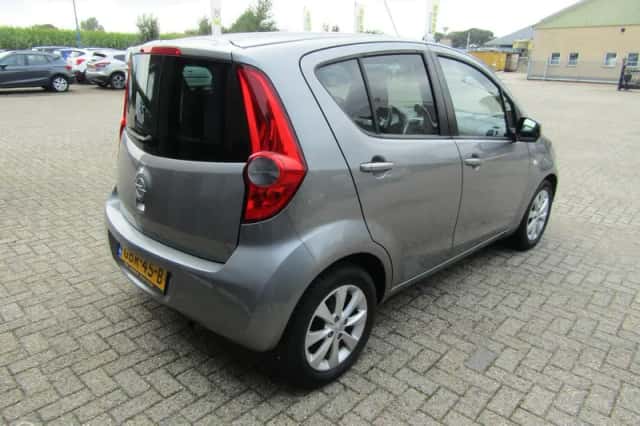 Opel Agila (2014) thumbnail 4