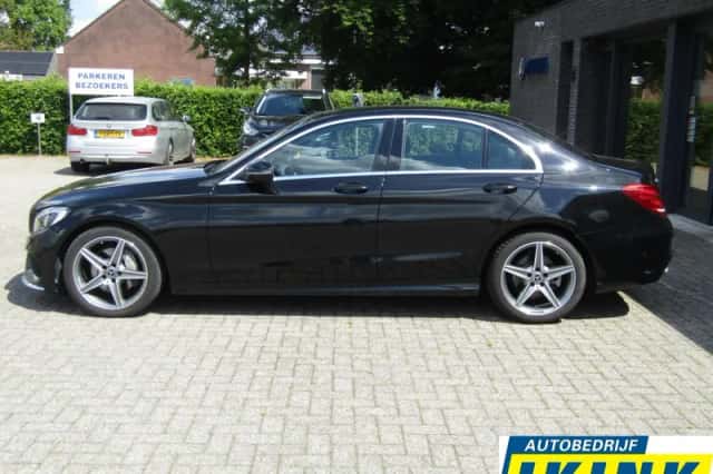 Mercedes-Benz C-Klasse (2018) thumbnail 3