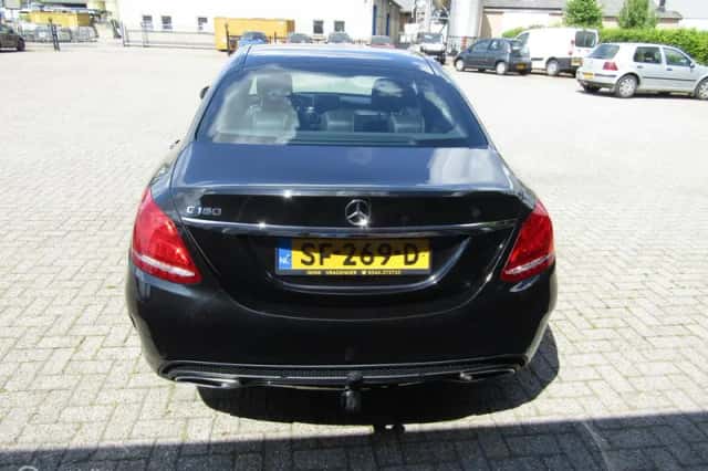 Mercedes-Benz C-Klasse (2018) thumbnail 4