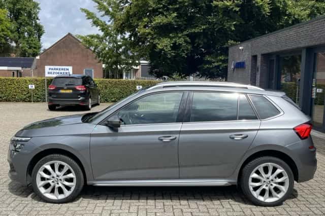 Škoda Kamiq (2023) thumbnail 5