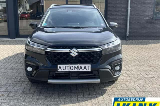 Suzuki SX4 S-Cross (2022) thumbnail 2
