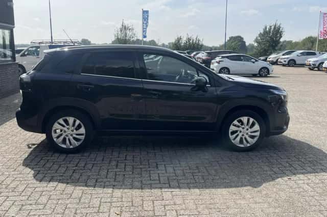 Suzuki SX4 S-Cross (2022) thumbnail 6