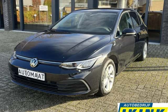 Volkswagen Golf (2022) thumbnail 1