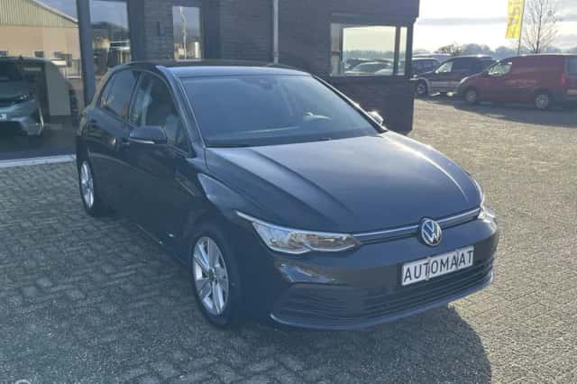 Volkswagen Golf (2022) thumbnail 6